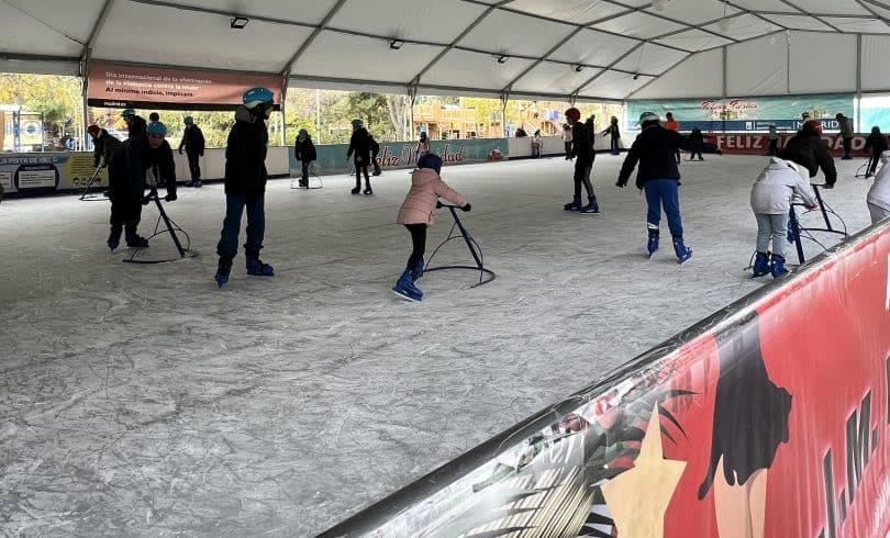 Pista de Hielo en Vallecas-planes gratis en Madrid Diciembre-Foto original madrid4u